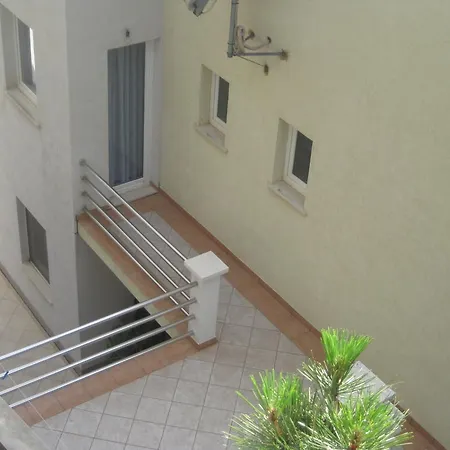Guest house Obad